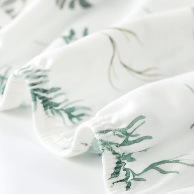 GRSSDER Stretch Ultra Soft Jersey Knit Changing Pad Cover Set 2 Pack, Change Table Pad Covers Fit 32"/34" x 16" Pads Safe and Snug, Pretty Watercolor Daisy Flowers for Baby Girls