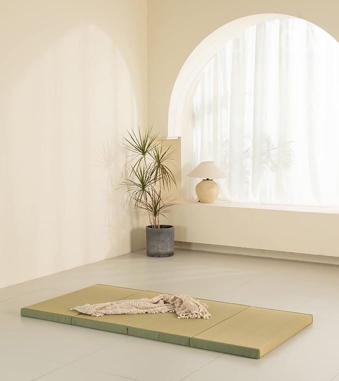 MustMat Thick Tatami Mat Twin XL Floor Mattress Japanese Tatami Bed with Storage Bag 39 x 80 x 2 in (Green)