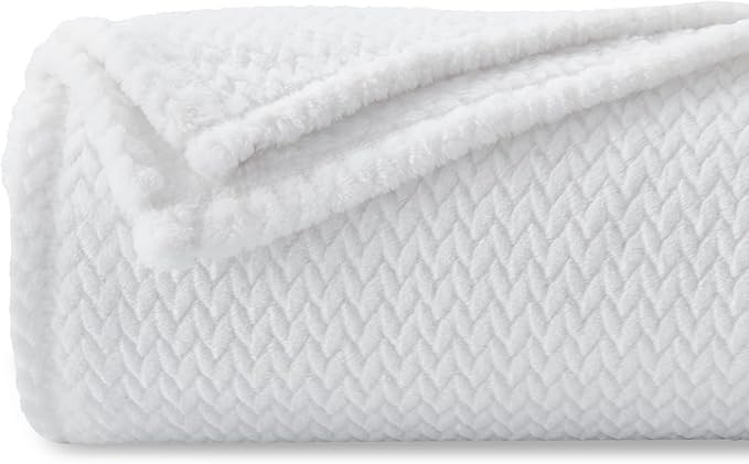 NEWCOSPLAY Super Soft Queen Blanket White Premium Silky Flannel Fleece Leaves Pattern Lightweight Bed Blanket All Season Use (White, Queen(90"x90"))