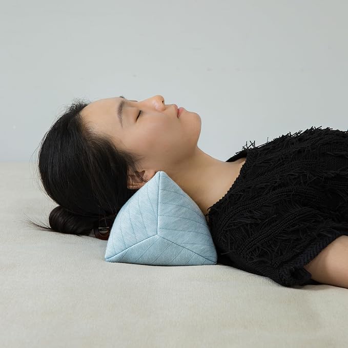 Buckwheat Neck Support Pillow Cervical Neck Cylinder Bolster Pillow Neck Pain Relief Breathable Comfortable for Back and Side Sleepers Round Pillows for Lunch Break Blue, 6x15 Inch