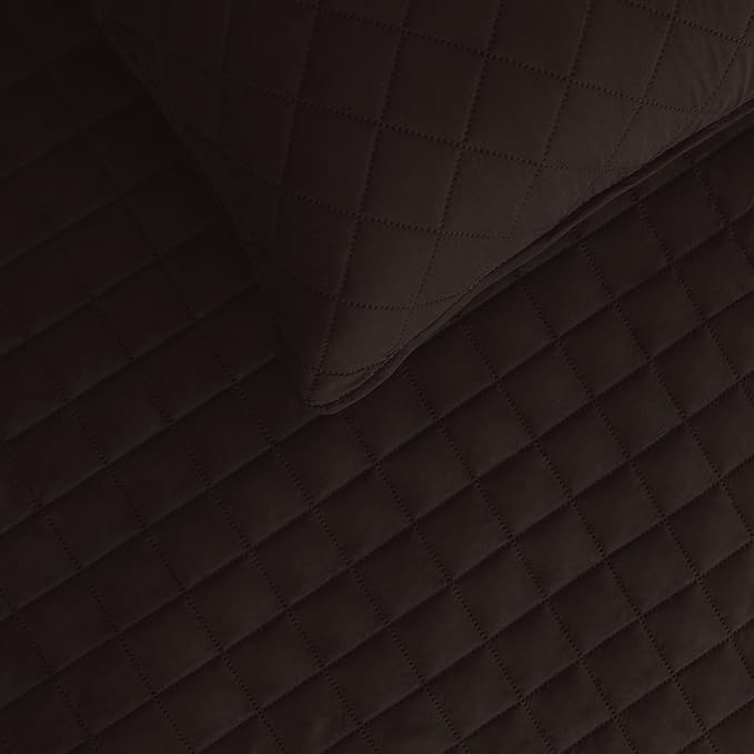 Easy-Going Full/Queen Size Reversible Quilt Set with 1 Quilt and 2 Pillow Shams, Soft Bed Quilt Cover, Water Resistant Lightweight Microfiber Bedspread, Stain Resistant, Chocolate/Beige