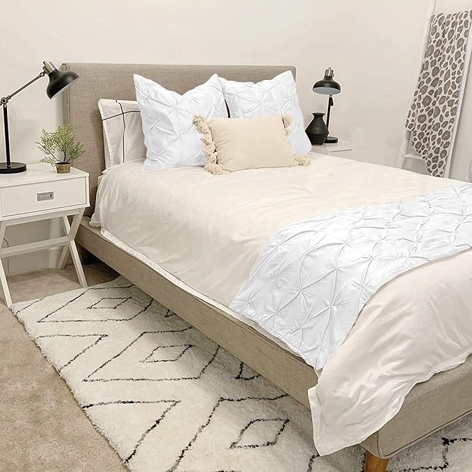 Bed Runner Set - 100% Pure Cotton 800 Thread Count - Luxury 1 Pinch Pleated Bed Runner and 2 Pillow Cover - 3 Piece Pinch Pleated Bed Runner Set Twin, White