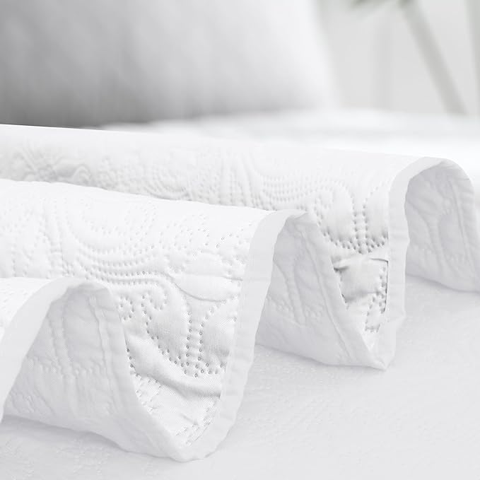 Easy-Going Full/Queen Size Reversible Quilt Set with 1 Quilt and 2 Pillow Shams, Soft Bed Quilt Cover, Water Resistant Lightweight Microfiber Bedspread, Stain Resistant, Damask-White/White