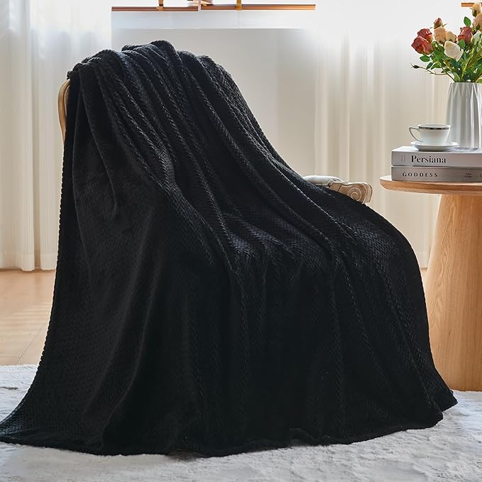 NEWCOSPLAY Super Soft Twin Blanket Black Premium Silky Flannel Fleece Leaves Pattern Lightweight Bed Blanket All Season Use (Black, Twin(60"x80"))