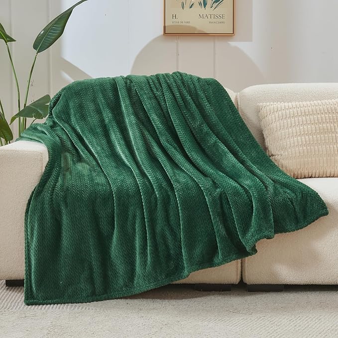 NEWCOSPLAY Super Soft Queen Blanket Dark Green Premium Silky Flannel Fleece Leaves Pattern Lightweight Bed Blanket All Season Use (Dark Green, Queen(90"x90"))