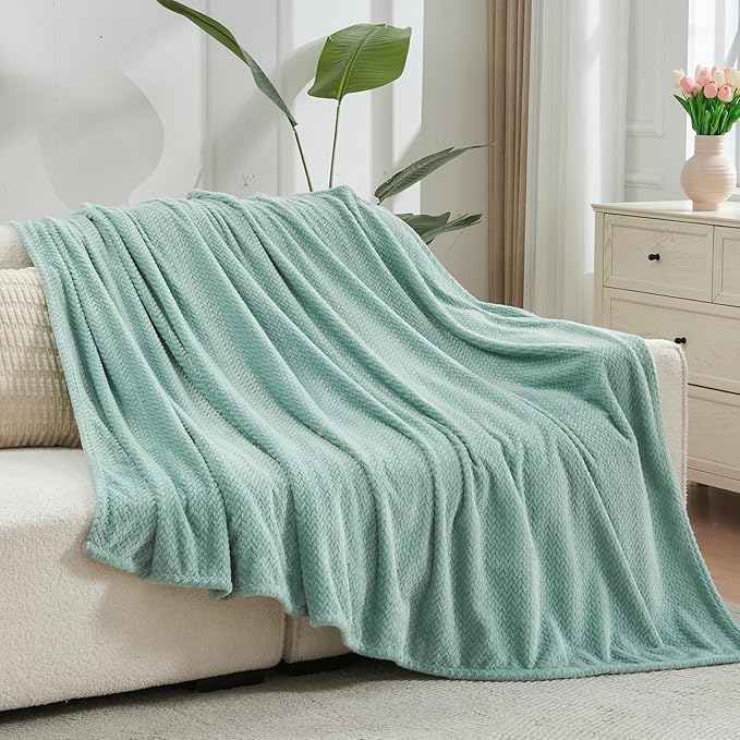 NEWCOSPLAY Super Soft Throw Blanket New Sage Green Premium Silky Flannel Fleece Leaves Pattern Lightweight Bed Blanket All Season Use (New Sage Green, Throw(50"x60"))