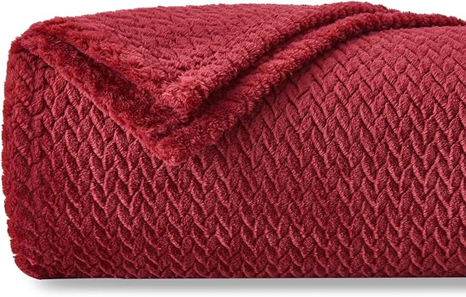 NEWCOSPLAY Super Soft King Blanket Red Premium Silky Flannel Fleece Leaves Pattern Lightweight Bed Blanket All Season Use (Red, King(90"x110"))