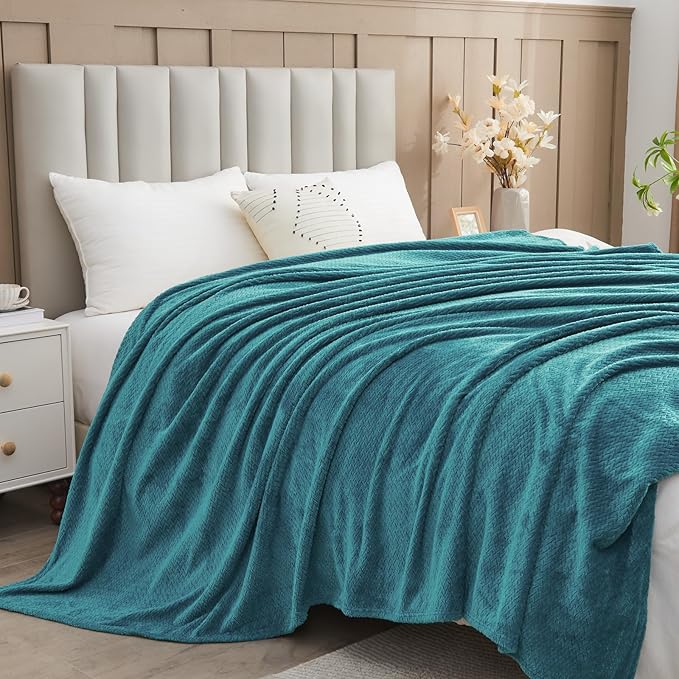 NEWCOSPLAY Super Soft King Blanket Dark Blue Premium Silky Flannel Fleece Leaves Pattern Lightweight Bed Blanket All Season Use (Dark Blue, King(90"x110"))