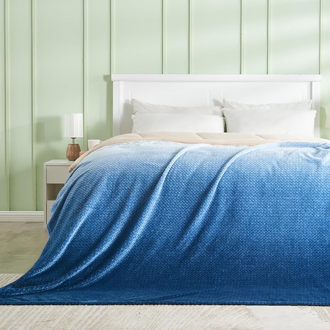 NEWCOSPLAY Super Soft Twin Blanket Ombre Blue Premium Silky Flannel Fleece Leaves Pattern Lightweight Bed Blanket All Season Use (Ombre Blue, Twin(60"x80"))