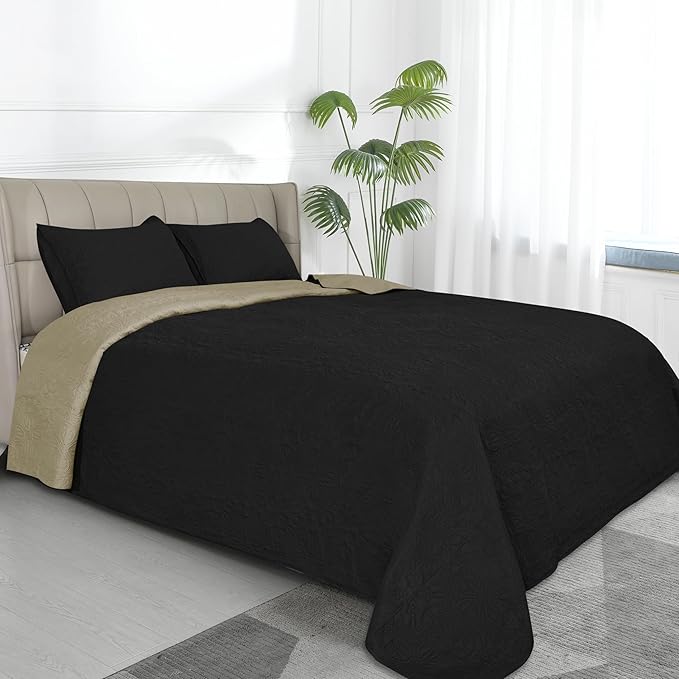 Easy-Going Twin Size Reversible Quilt Set with 1 Quilt and 1 Pillow Sham, Soft Bed Quilt Cover, Water Resistant Lightweight Microfiber Bedspread, Stain Resistant, Damask-Black/Beige