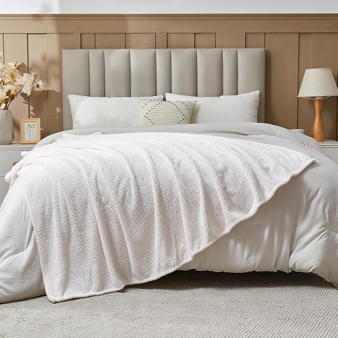 NEWCOSPLAY Super Soft Throw Blanket Ivory Premium Silky Flannel Fleece Leaves Pattern Lightweight Bed Blanket All Season Use (Ivory, Throw(50"x60"))