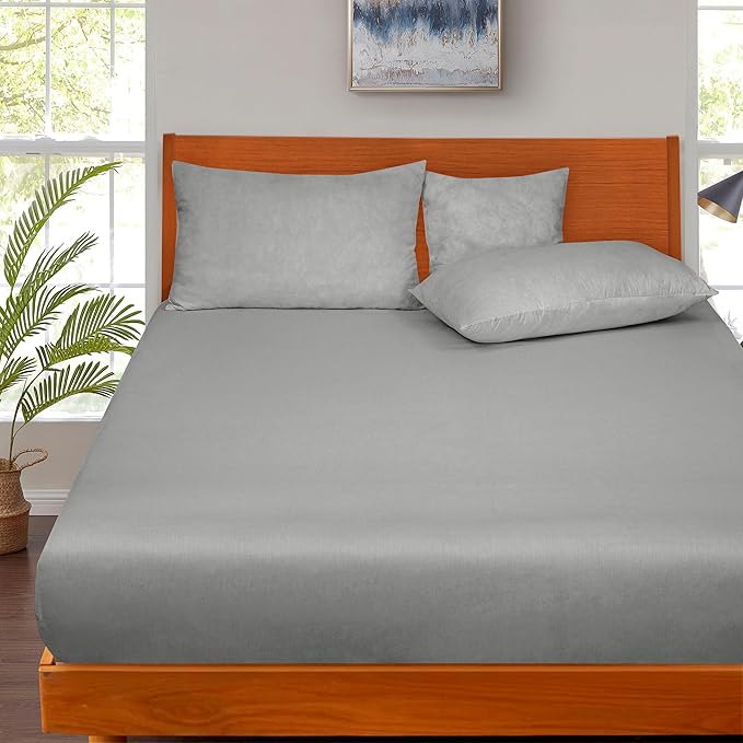 ROYALE LINENS 300 Thread Count 100% Long Staple Combed Cotton Fitted Sheet Twin - Super Soft Deep Pocket Bottom Sheet - Fitted Sheets Only - Elastic Sheets (Twin, Silver)