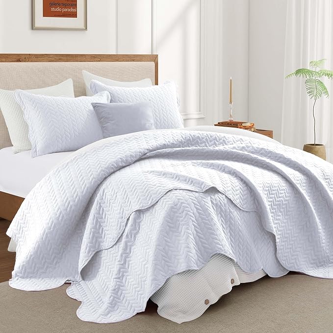 IR Imperial Rooms Twin Quilt Bedding Set (68” x 86”) - Bulk Pack of 10 Wholesale for Hotels, Guest Bedroom & Airbnbs - Lightweight Microfiber Reversible Embossed Quilts Bedspreads (White)