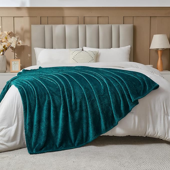 NEWCOSPLAY Super Soft Twin Blanket Dark Teal Premium Silky Flannel Fleece Leaves Pattern Lightweight Bed Blanket All Season Use (Dark Teal, Twin(60"x80"))