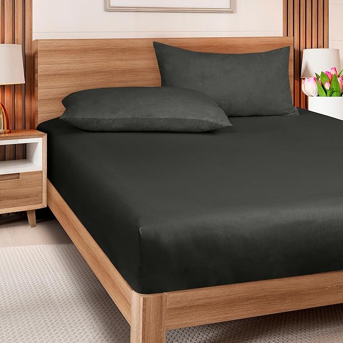 ROYALE LINENS 300 Thread Count 100% Long Staple Combed Cotton Fitted Sheet Full - Super Soft Deep Pocket Bottom Sheet - Fitted Sheets Only - Elastic Sheets (Full, Black)