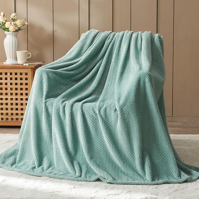 NEWCOSPLAY Super Soft Twin Blanket New Sage Green Premium Silky Flannel Fleece Leaves Pattern Lightweight Bed Blanket All Season Use (New Sage Green, Twin(60"x80"))