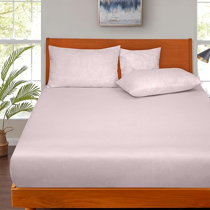 ROYALE LINENS 300 Thread Count 100% Long Staple Combed Cotton Fitted Sheet California King - Super Soft Deep Pocket Bottom Sheet - Fitted Sheets Only - Elastic Sheets (Cal King, Lavender)