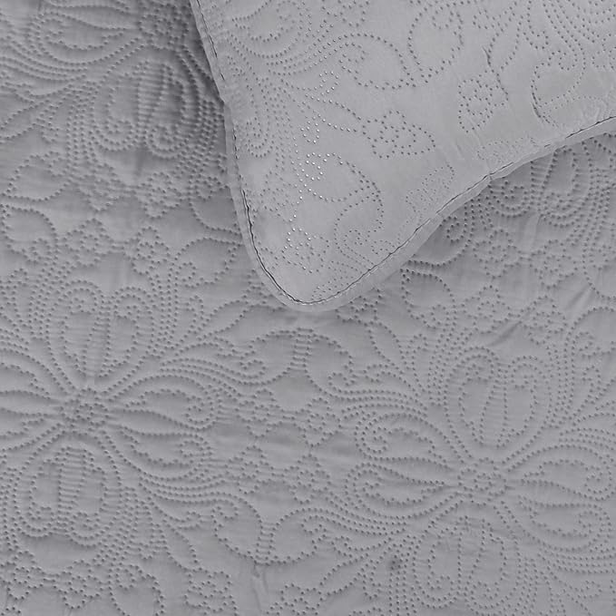 Easy-Going King Size Reversible Quilt Set with 1 Quilt and 2 Pillow Shams, Soft Bed Quilt Cover, Water Resistant Lightweight Microfiber Bedspread, Stain Resistant, Damask-Light Gray/Ivory