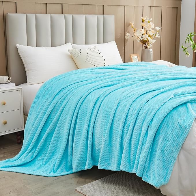 NEWCOSPLAY Super Soft Twin Blanket Turquoise Premium Silky Flannel Fleece Leaves Pattern Lightweight Bed Blanket All Season Use (Turquoise, Twin(60"x80"))