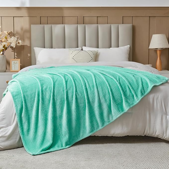NEWCOSPLAY Super Soft Queen Blanket Aqua Premium Silky Flannel Fleece Leaves Pattern Lightweight Bed Blanket All Season Use (Aqua, Queen(90"x90"))
