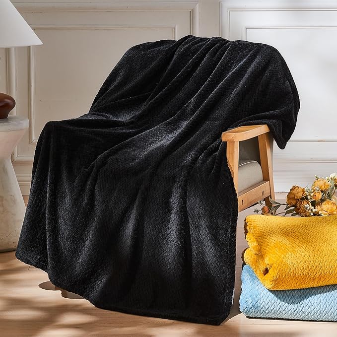 NEWCOSPLAY Super Soft Queen Blanket Black Premium Silky Flannel Fleece Leaves Pattern Lightweight Bed Blanket All Season Use (Black, Queen(90"x90"))
