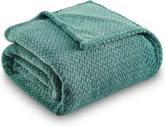 NEWCOSPLAY Super Soft Throw Blanket Light Teal Premium Silky Flannel Fleece Leaves Pattern Lightweight Bed Blanket All Season Use (Light Teal, Throw(50"x60"))