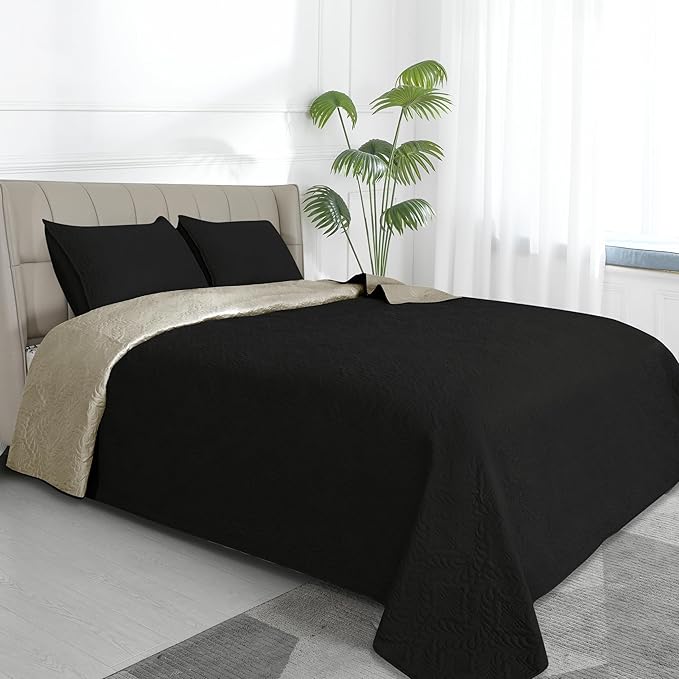 Easy-Going King Size Reversible Quilt Set with 1 Quilt and 2 Pillow Shams, Soft Bed Quilt Cover, Water Resistant Lightweight Microfiber Bedspread, Stain Resistant, Olive Leaf-Black/Beige