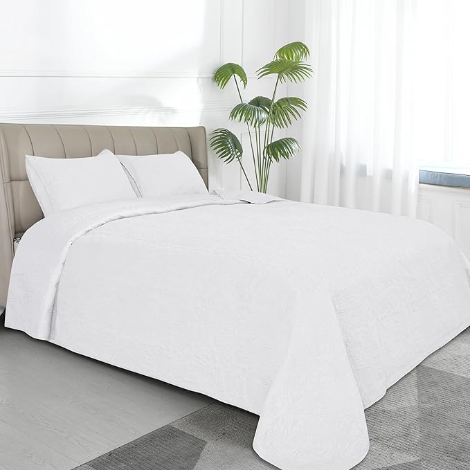 Easy-Going Full/Queen Size Reversible Quilt Set with 1 Quilt and 2 Pillow Shams, Soft Bed Quilt Cover, Water Resistant Lightweight Microfiber Bedspread, Stain Resistant, Damask-White/White