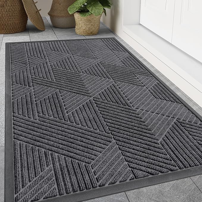 Smiry Front Door Mat Outside Entrance, Heavy Duty Sturdy Natural Rubber Doormat, Trap Dirt and Moisture, Easy Clean Low Profile Mats for Indoor Outdoor Entry, Irregular Triangle (47x32, Light Grey)