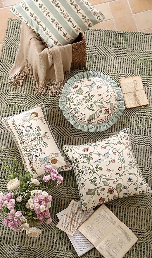 Square Throw Pillow Covers, Green Cozy Velvet Farmhouse with Birds and Flowers Pattern Pillowcases,Decoration Pillows Cushion Covers for Couch Sofa Bed Car Chair,18"x18"