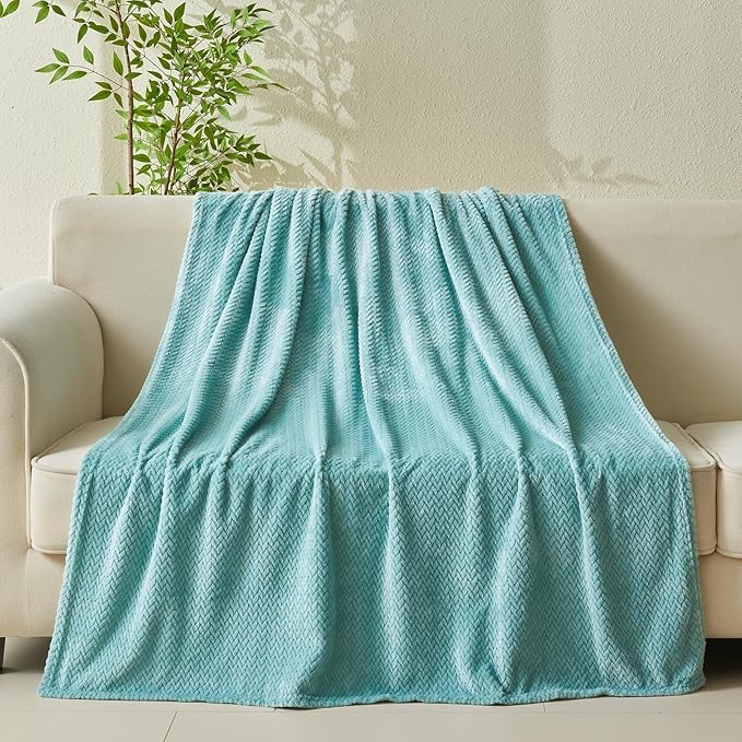 NEWCOSPLAY Super Soft Throw Blanket Mint Green Premium Silky Flannel Fleece Leaves Pattern Lightweight Bed Blanket All Season Use (Mint Green, Throw(50"x60"))