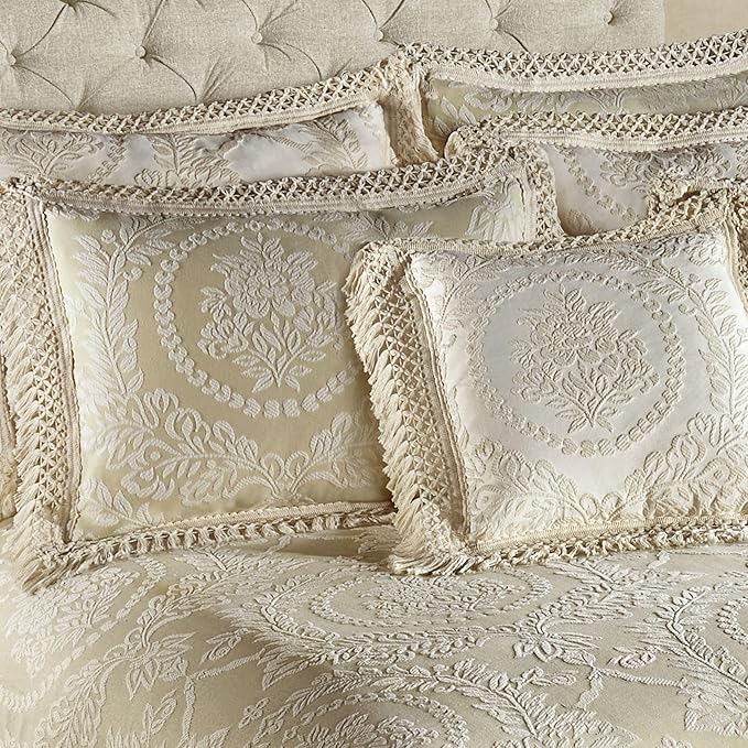 Timeless Vintage Style Bedding with Fringe Edges | Neutral Sage and Ecru | Textured Matelasse Rose Medallions and Leaves | 5-Pc Lightweight Bed Set: Oversized Full Bedspread & 4 Standard Pillow Shams